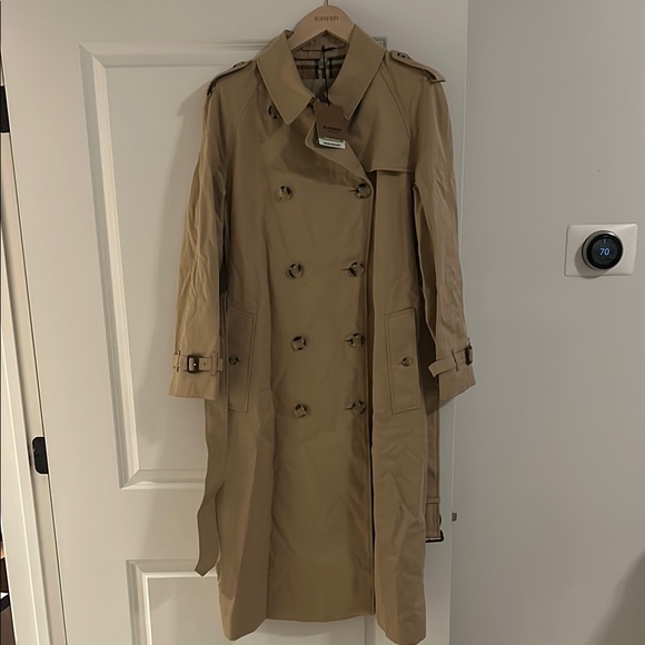 Burberry Long Waterloo Heritage Trench Coat (Honey) - Picture 1 of 6
